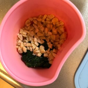 ⁑離乳食 モグモグ期⁑水菜の納豆和え